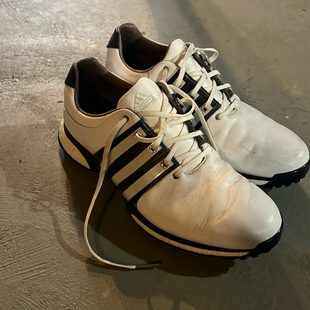 Adidas men golf shoe